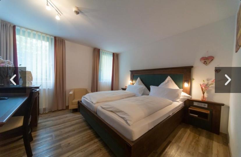 Hotel Restaurant Auerhahn Bad Wildbad Exteriér fotografie