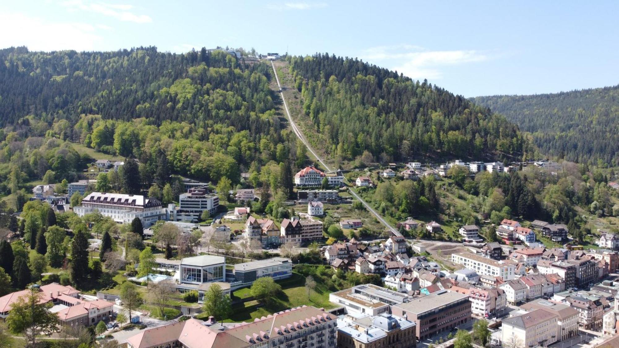 Hotel Restaurant Auerhahn Bad Wildbad Exteriér fotografie